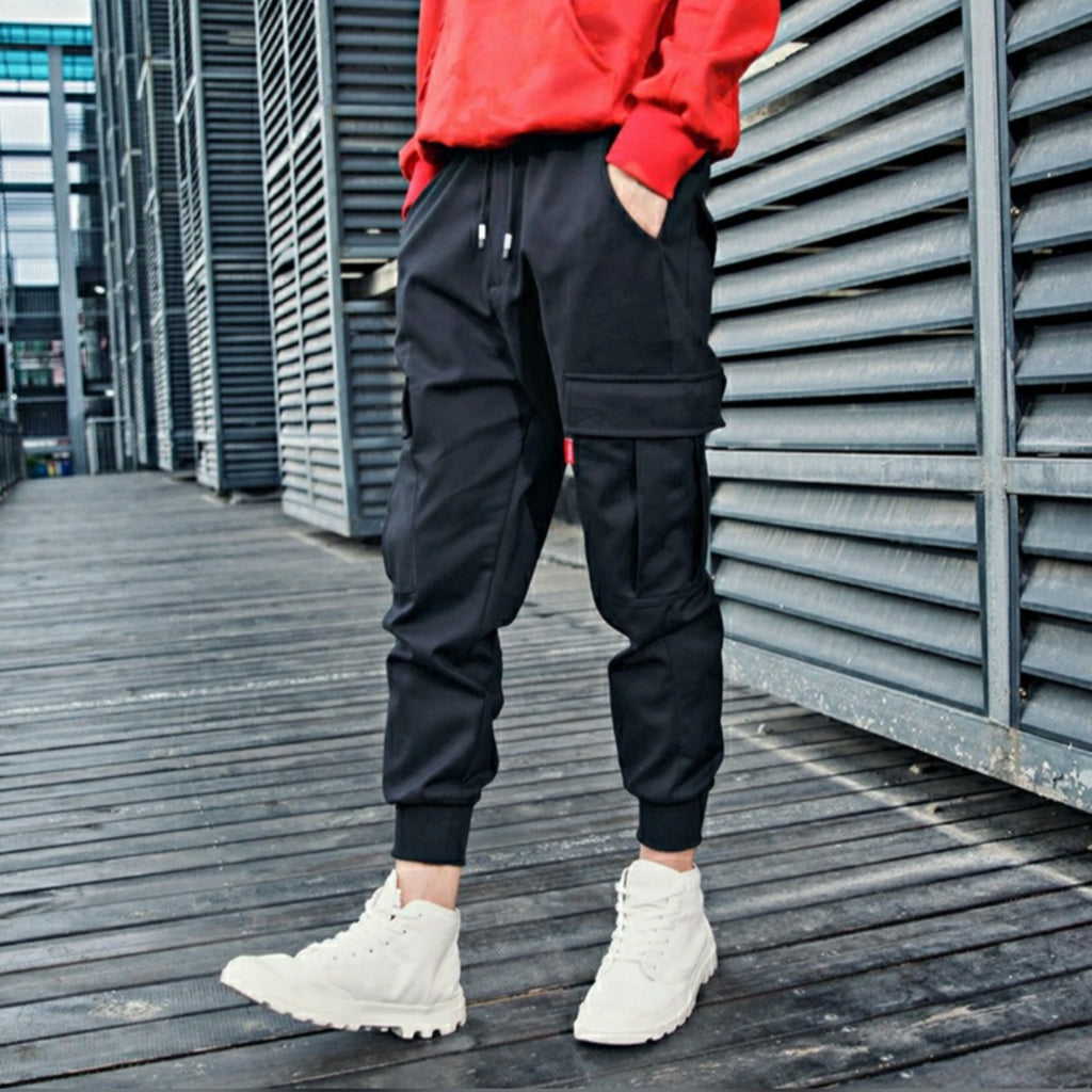 *Up to 44 inches* Cargo Joggerpants
